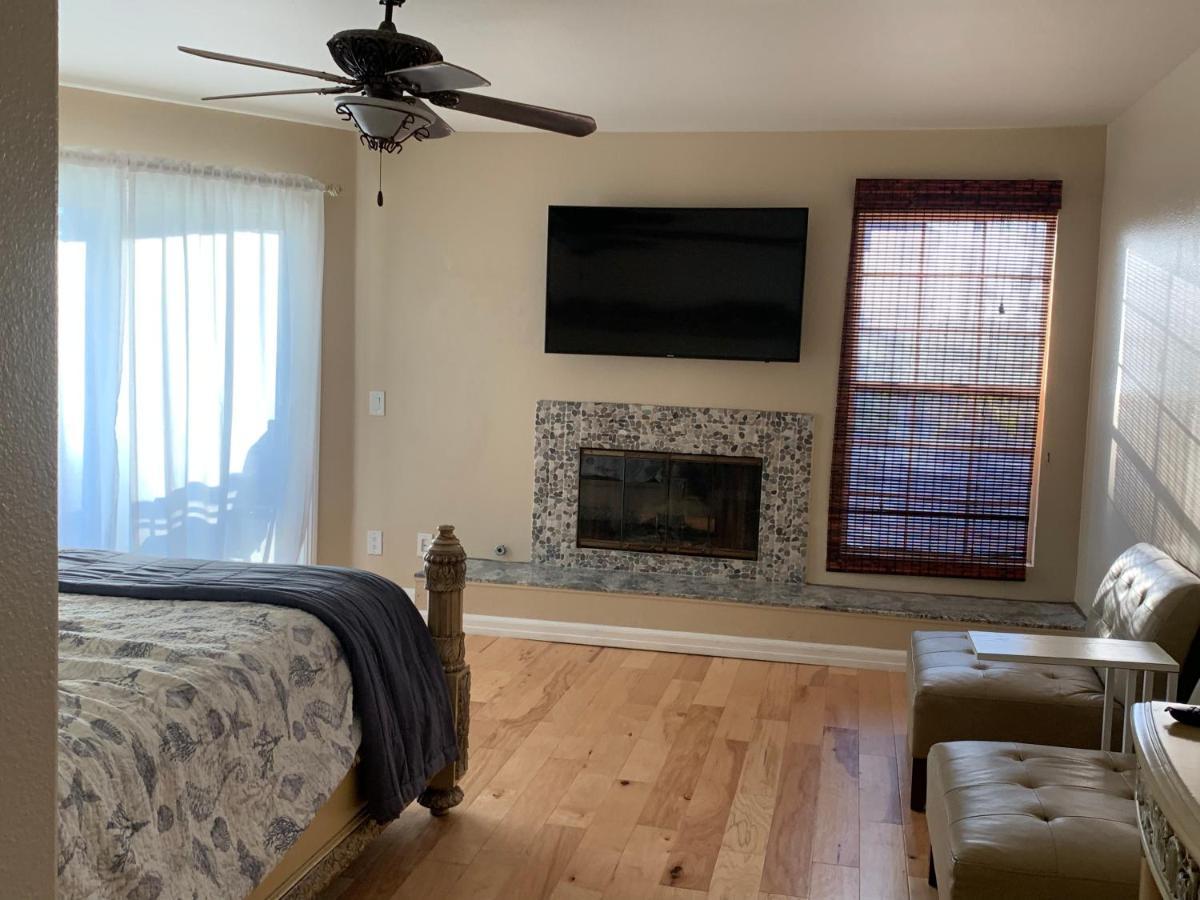 Pacific Breeze Right Next To Huntington Beach Pier! Steps From Beach!! Exterior photo